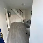 Devane House Дом отдыха Портмаги